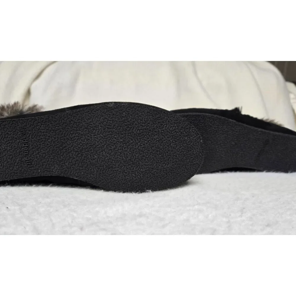 Steve‎ Madden Girl Finnn Black Faux Fur-Lined Moccasin Slippers Size 5M